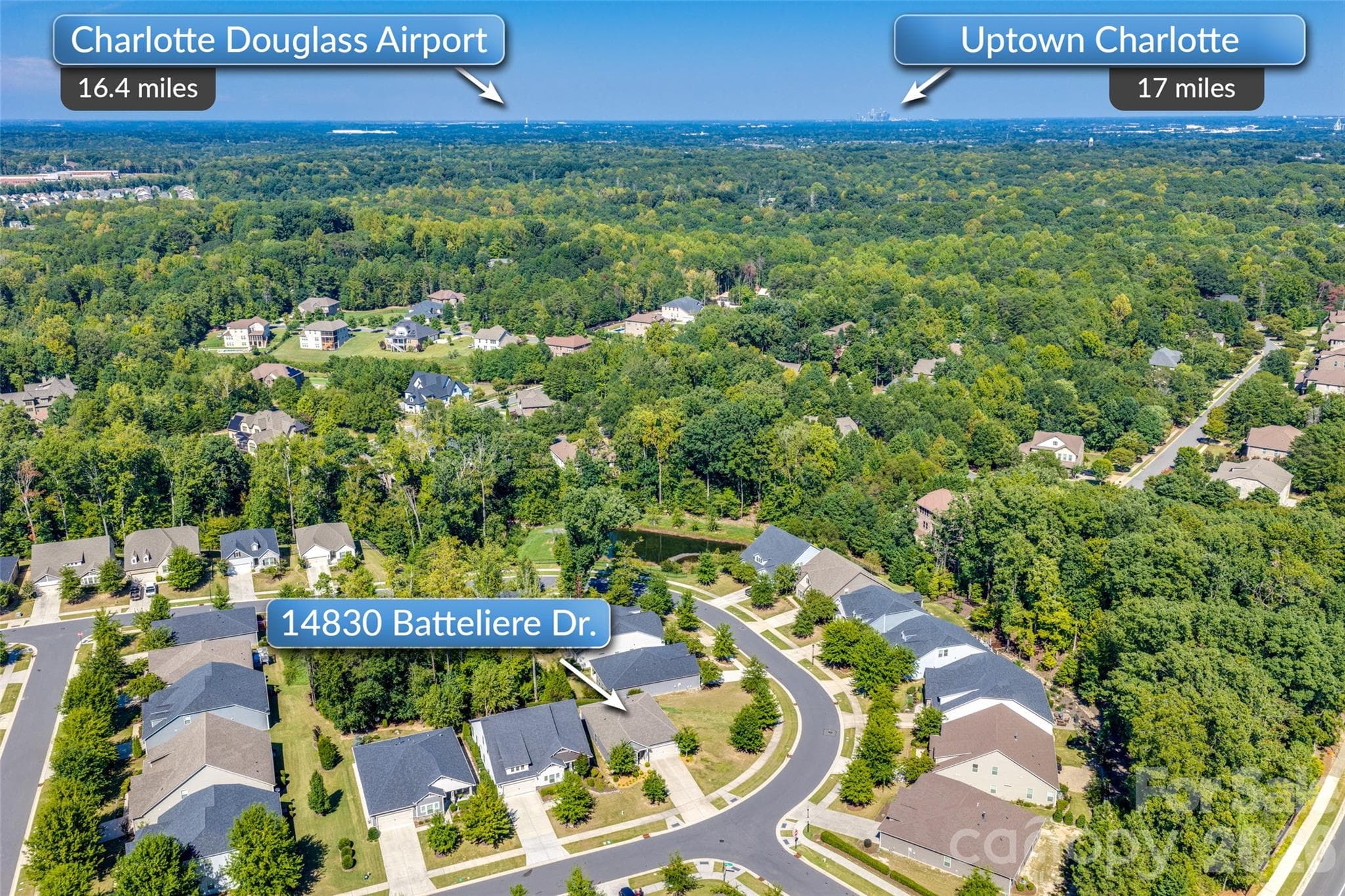 Just minutes to the airport or uptown Charlotte! - 14830 Batteliere Drive, Charlotte