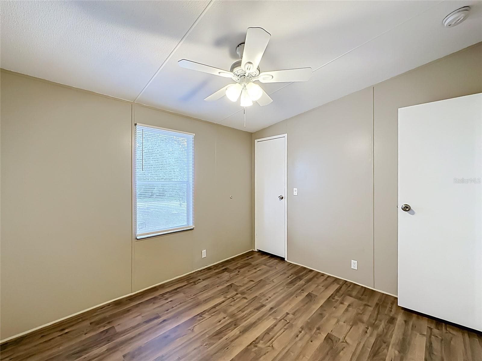 Manufactured Home at 12271 NE 106TH ST, ARCHER, photo 17 of 26