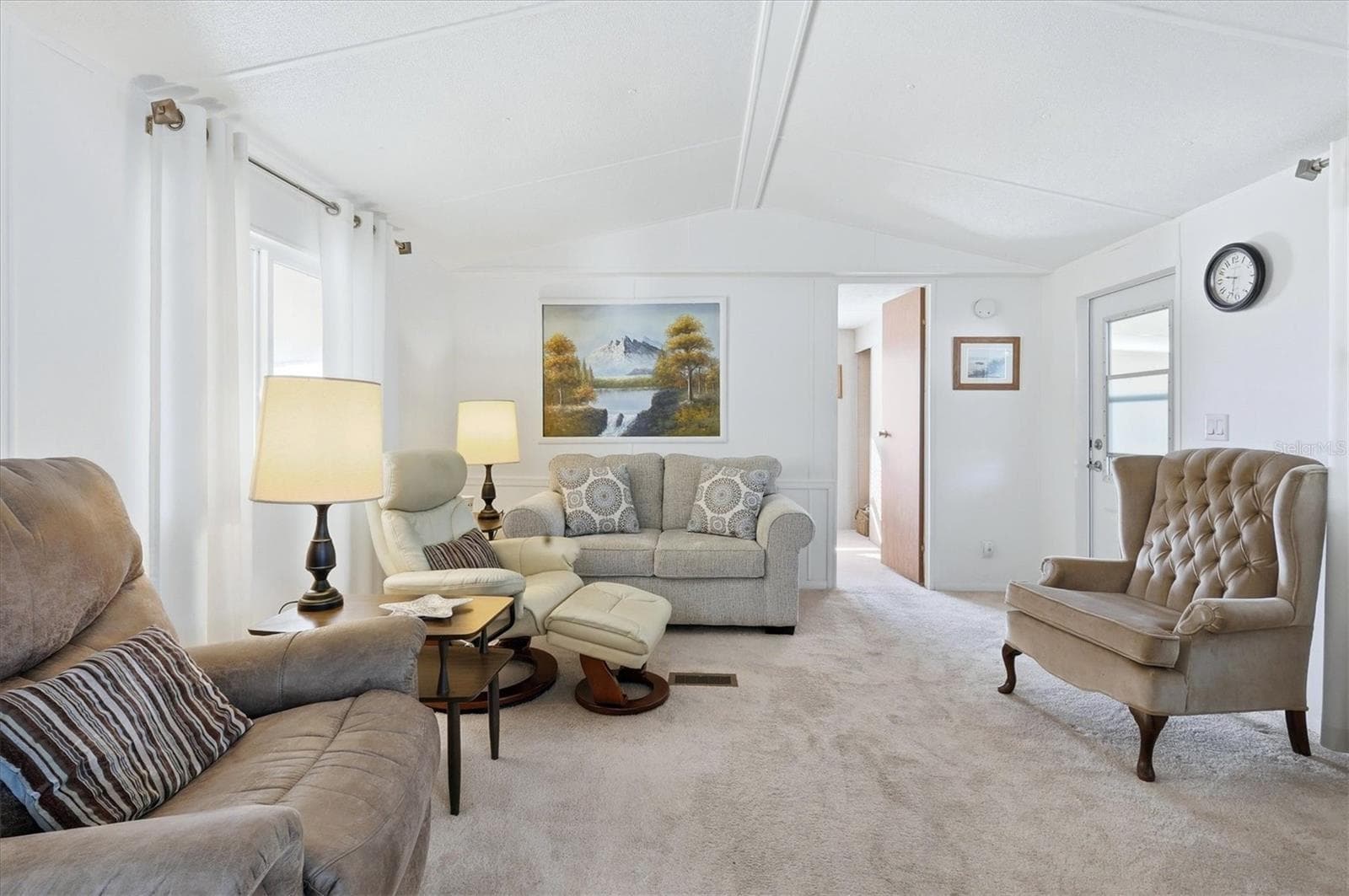 Living Room - 4320 13TH ST E, ELLENTON