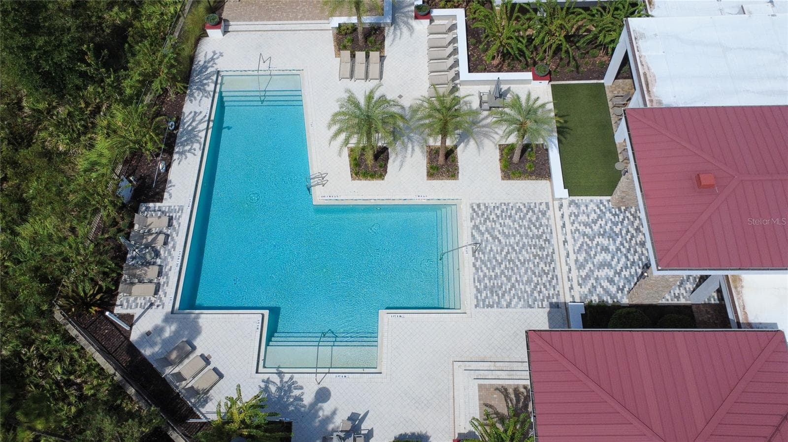 COMMUNITY POOL - 14150 ALAFAYA OAK BND, ORLANDO