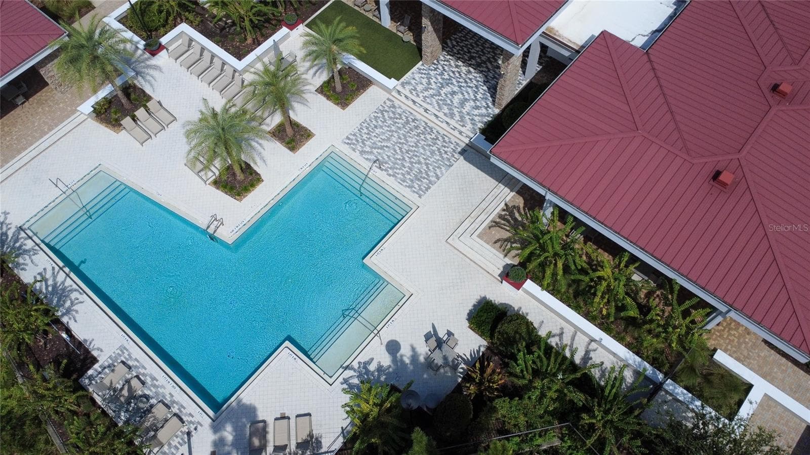 COMMUNITY POOL - 14150 ALAFAYA OAK BND, ORLANDO