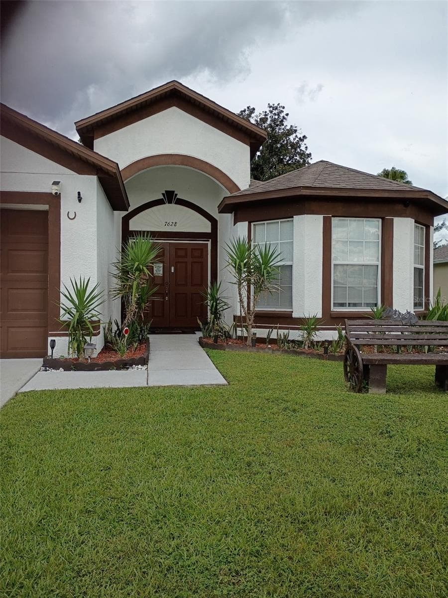 Single Family Residence at 7628 WEEHAWKEN DR, ZEPHYRHILLS, photo 4 of 41