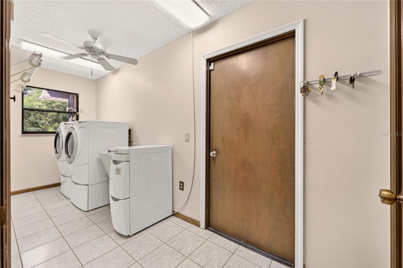 Single Family Residence at 6520 W CANDIER CT, DUNNELLON, photo 41 of 74