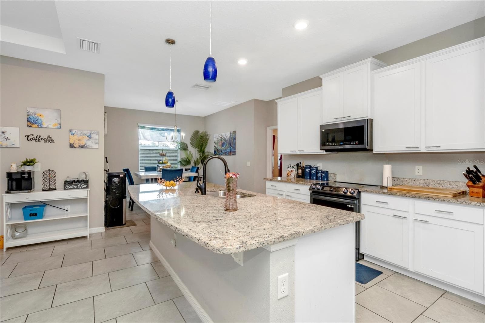 Single Family Residence at 11939 BRIGHTON KNOLL LOOP, RIVERVIEW, photo 5 of 36