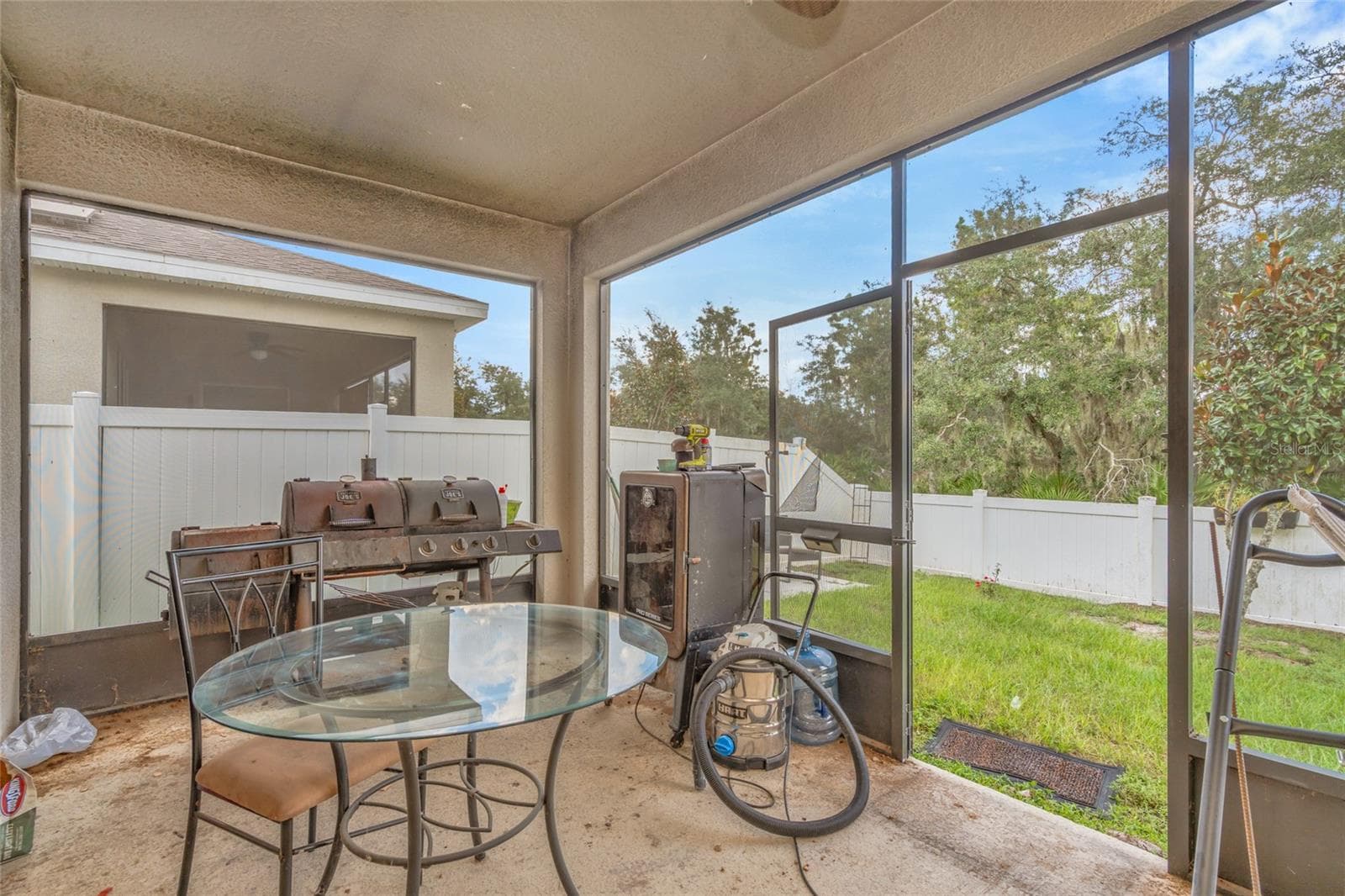 screened covered back patio - 11939 BRIGHTON KNOLL LOOP, RIVERVIEW