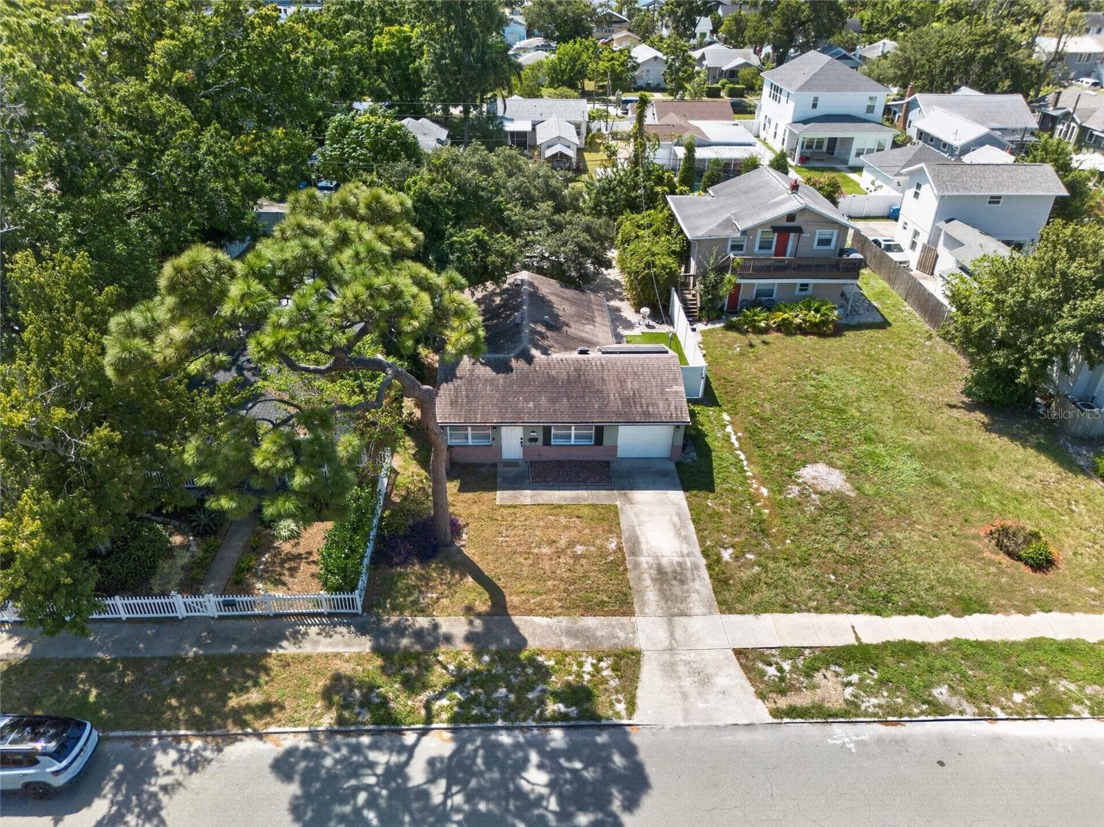 Single Family Residence at 2138 7TH AVE N, ST PETERSBURG, photo 5 of 49