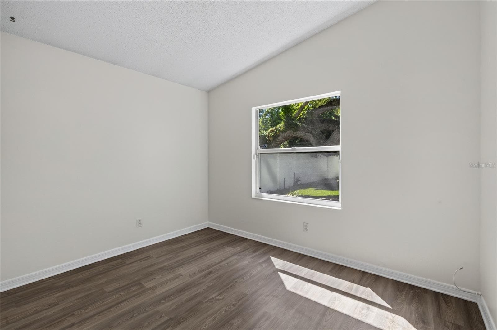 Single Family Residence at 2138 7TH AVE N, ST PETERSBURG, photo 14 of 49