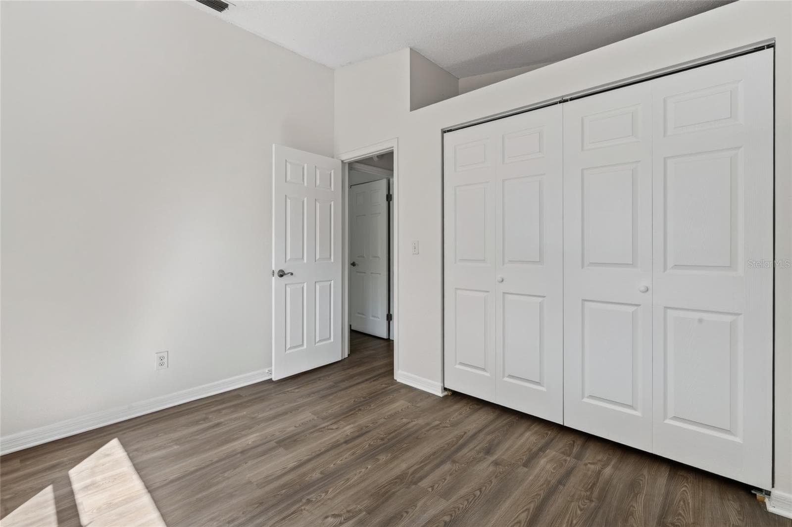 Single Family Residence at 2138 7TH AVE N, ST PETERSBURG, photo 15 of 49