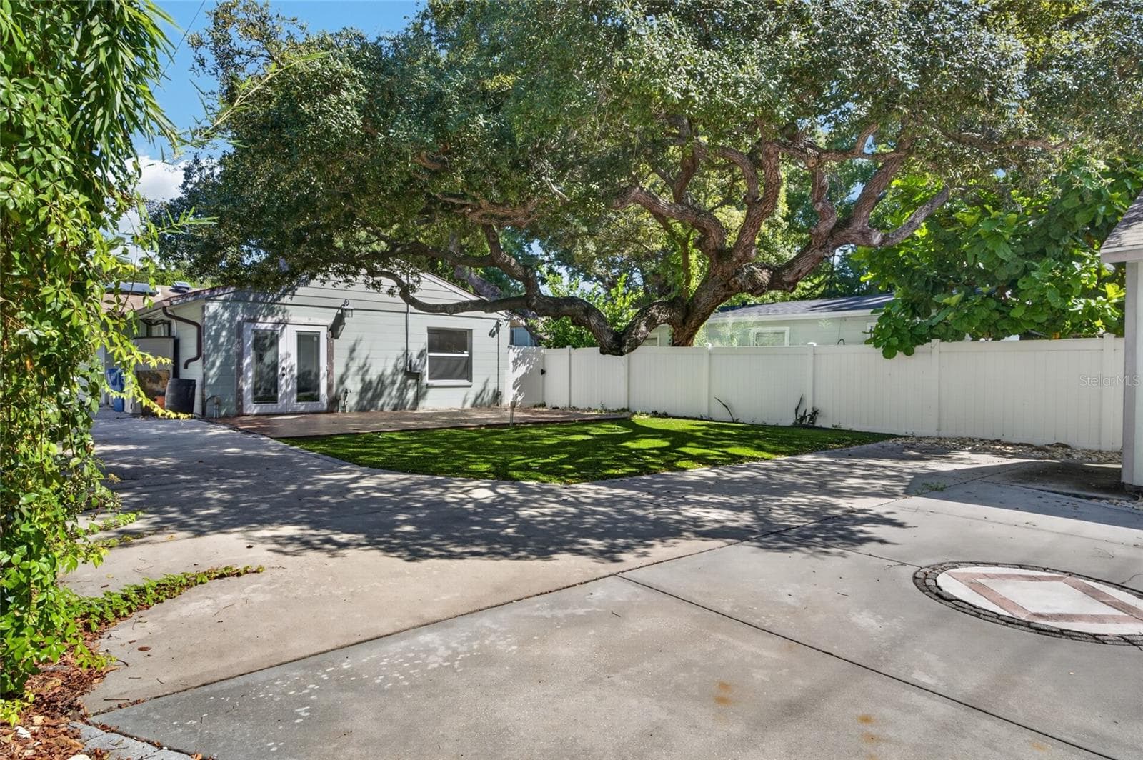 Single Family Residence at 2138 7TH AVE N, ST PETERSBURG, photo 33 of 49