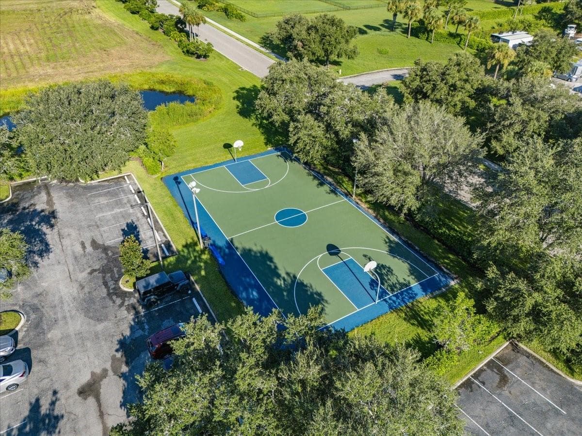 Single Family Residence at 339 HERITAGE ISLES WAY, BRADENTON, photo 73 of 75
