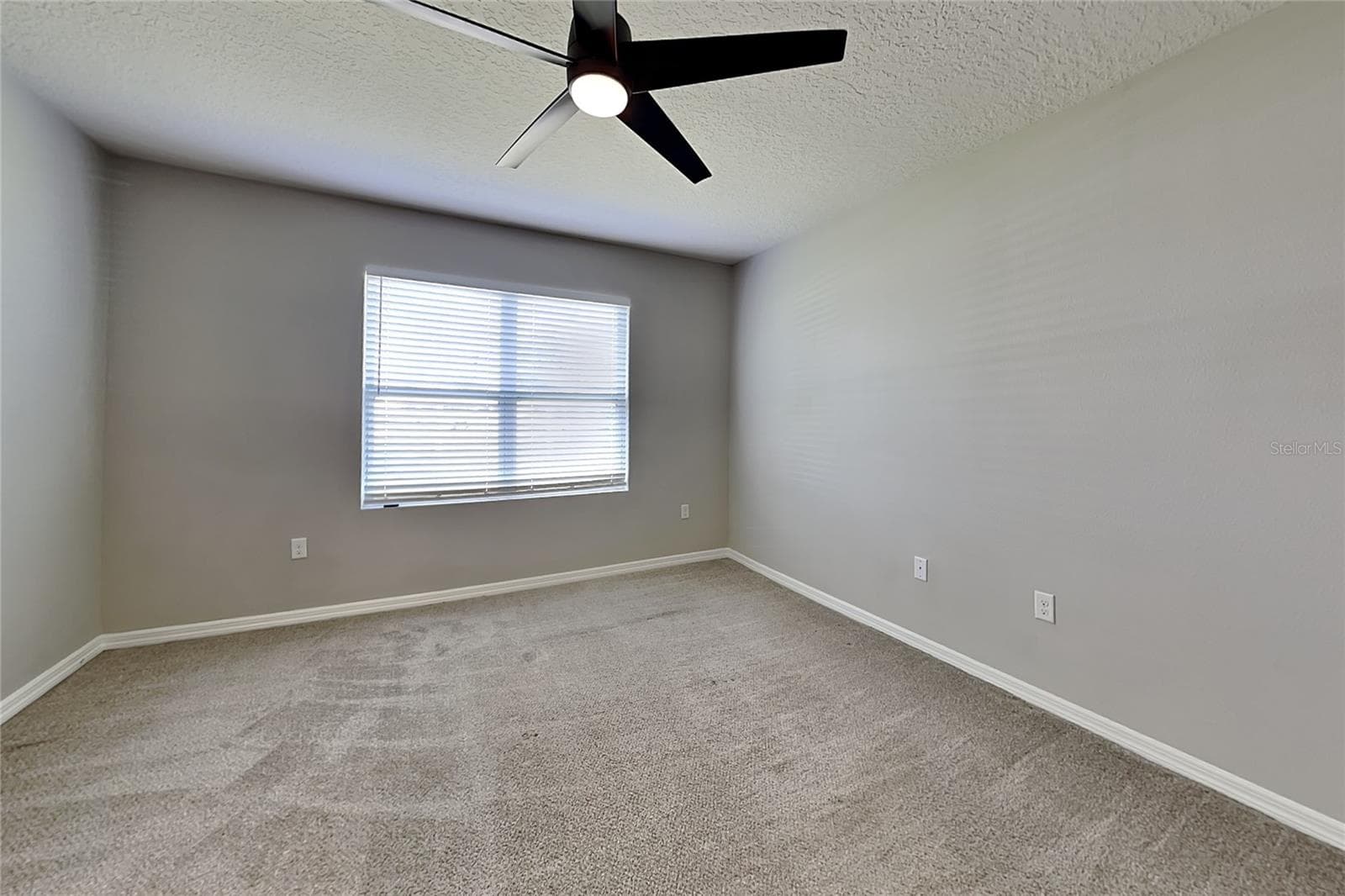 Single Family Residence at DAVENPORT, photo 7 of 15