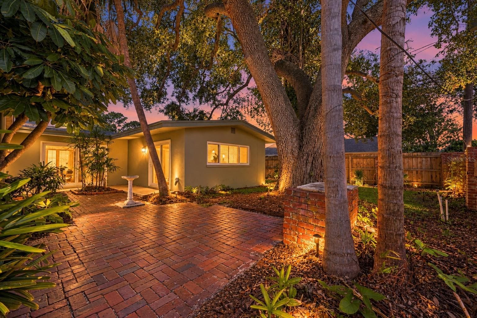 Single Family Residence at 1856 FRANCIS DR, CLEARWATER, photo 2 of 30