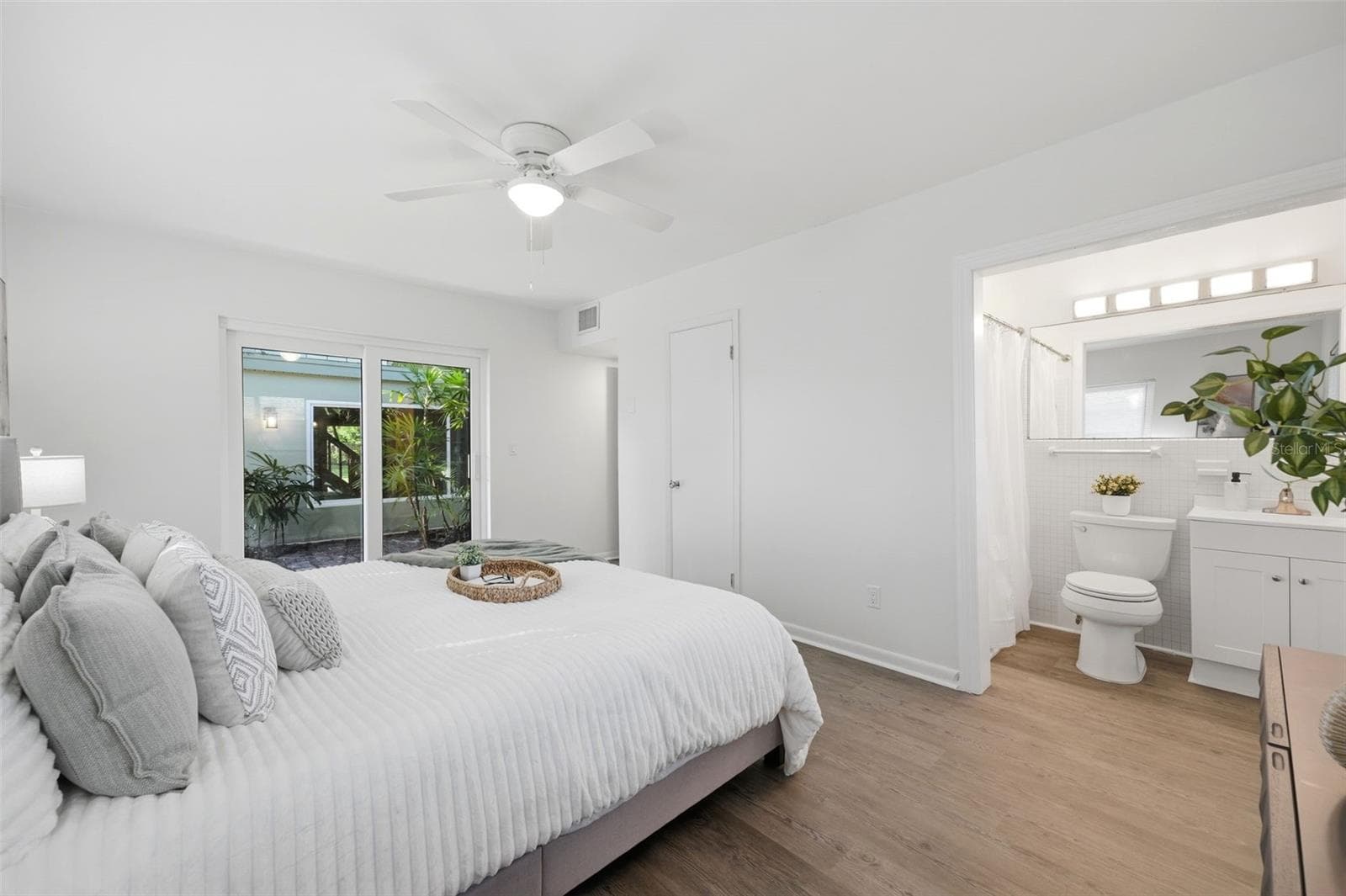 Single Family Residence at 1856 FRANCIS DR, CLEARWATER, photo 15 of 30