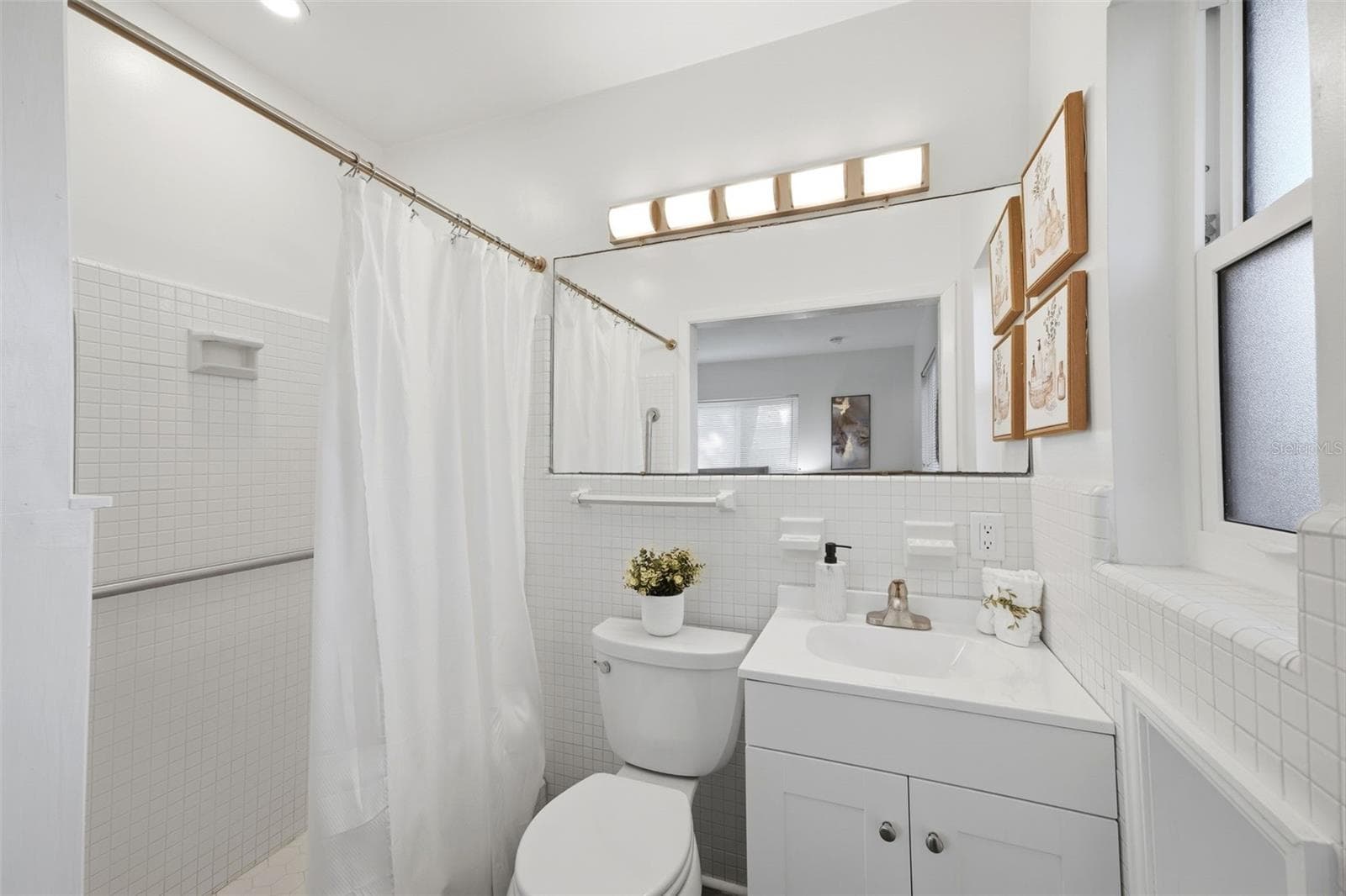 Single Family Residence at 1856 FRANCIS DR, CLEARWATER, photo 16 of 30