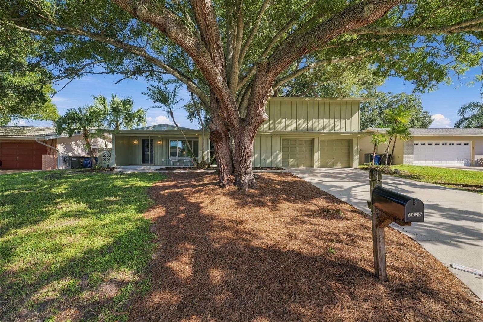 Single Family Residence at 1856 FRANCIS DR, CLEARWATER, photo 28 of 30
