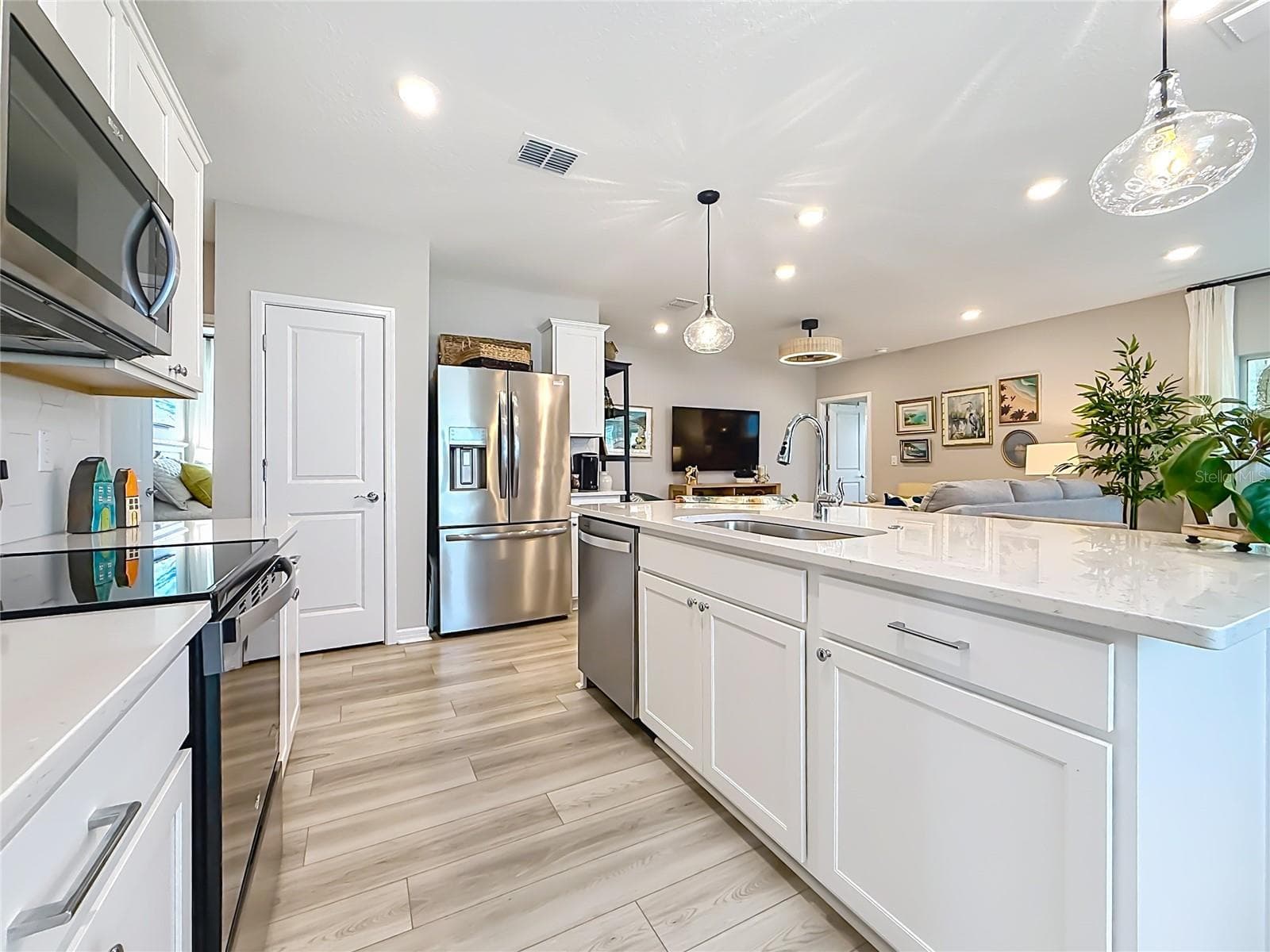 Single Family Residence at 5408 SW 85TH AVENUE RD, OCALA, photo 8 of 66