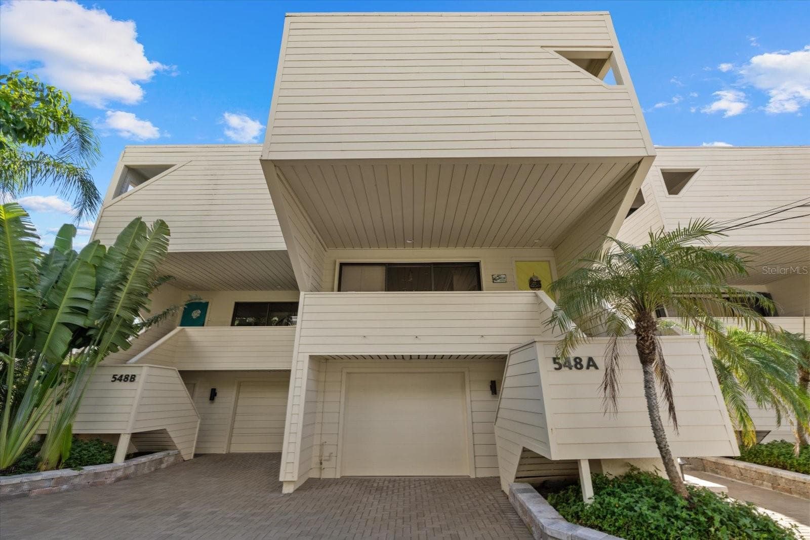Front View - 548 BEACH RD #A, SARASOTA
