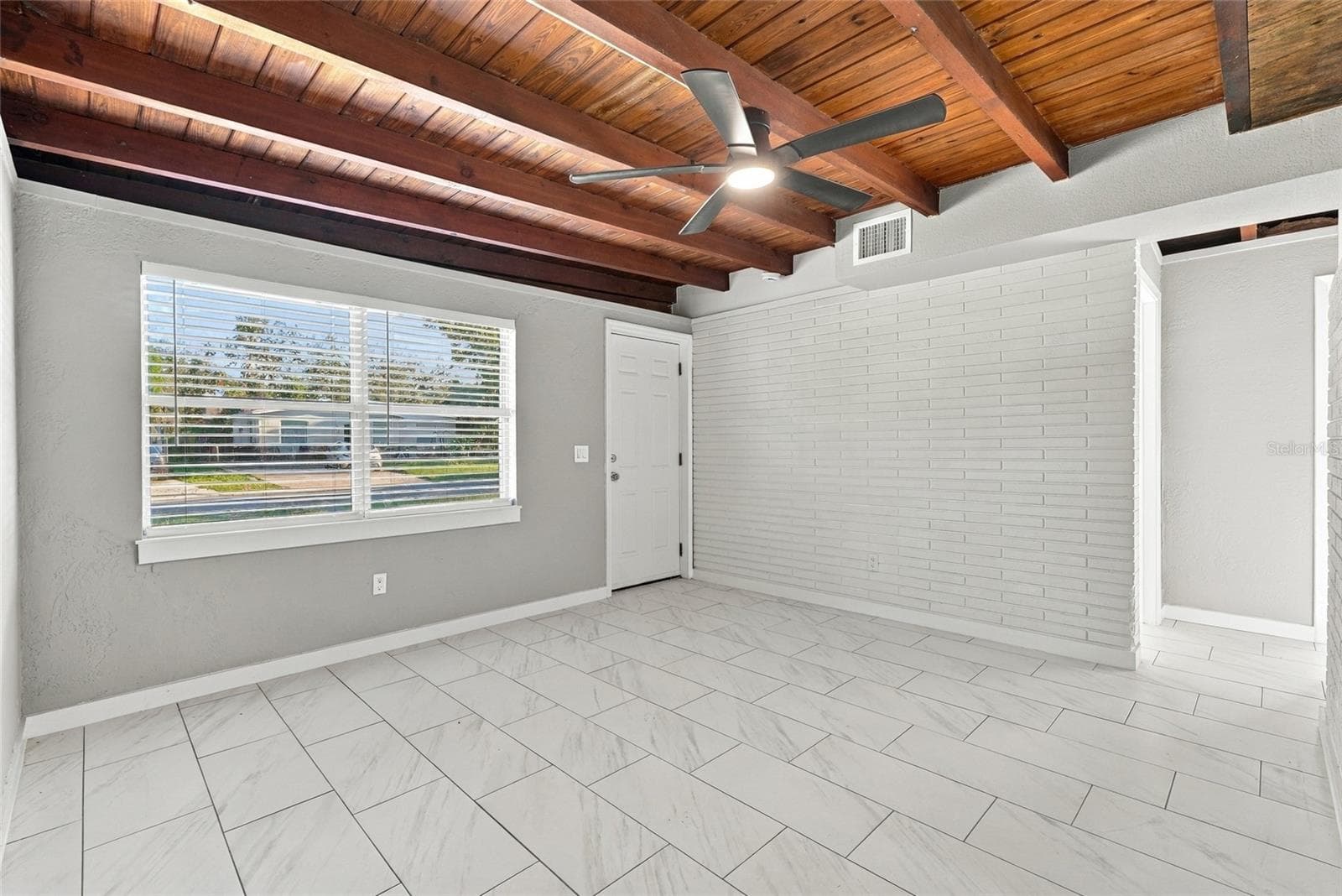 Single Family Residence at 4684 16TH AVE S, ST PETERSBURG, photo 4 of 26