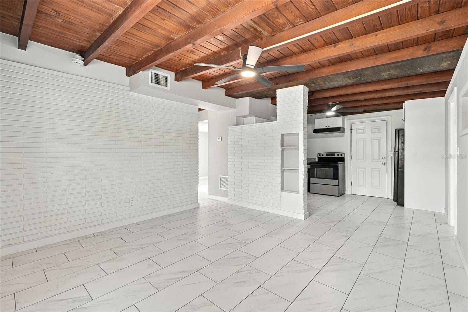 Single Family Residence at 4684 16TH AVE S, ST PETERSBURG, photo 5 of 26