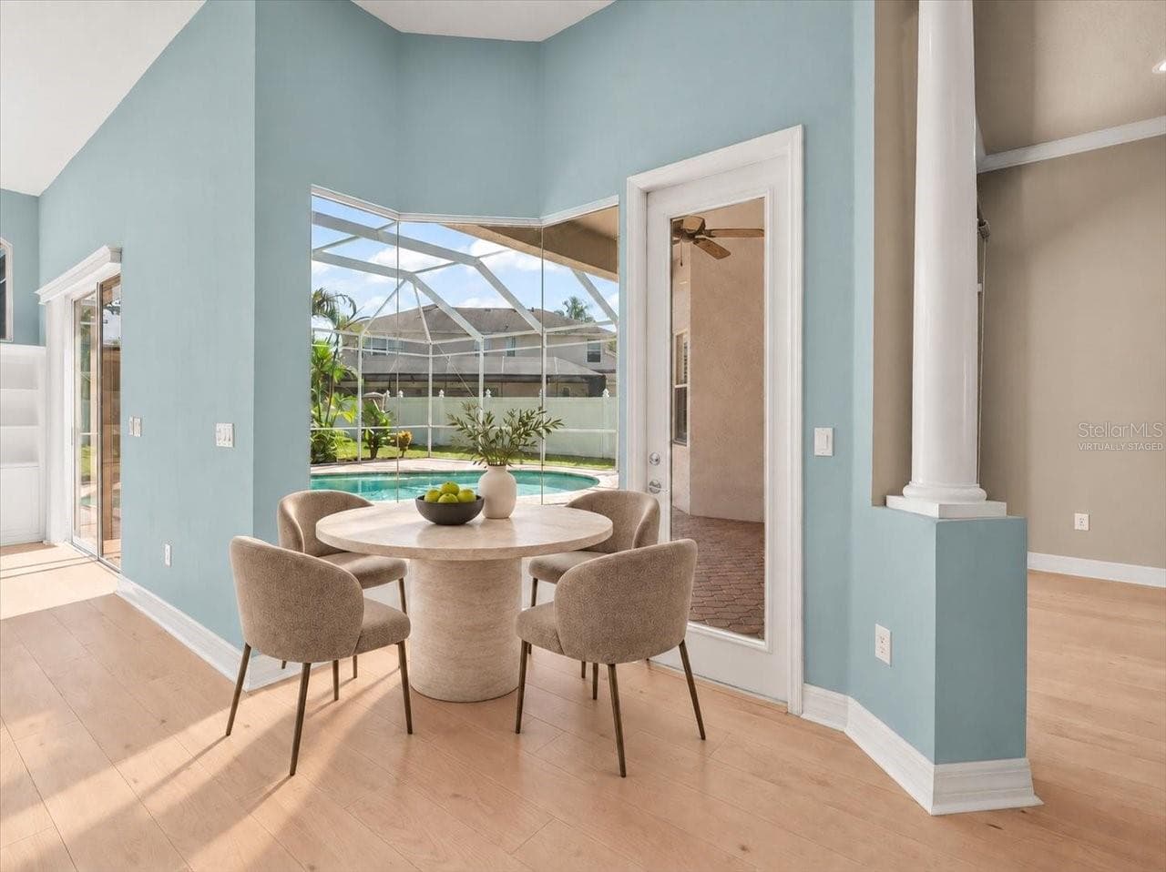 virtually staged - 15019 LAKE EMERALD BLVD, TAMPA