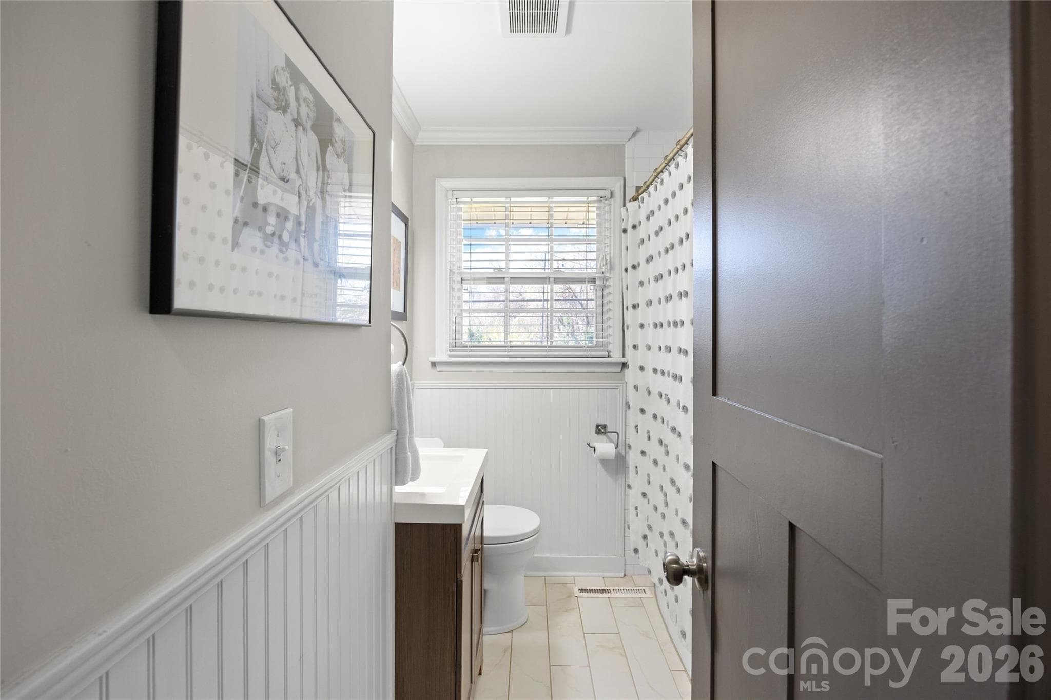 Single Family Residence at 4828 Gilmore Drive, Charlotte, photo 17 of 24