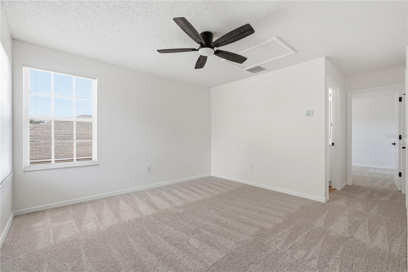 Single Family Residence at 22536 LAURELDALE DR, LUTZ, photo 22 of 43