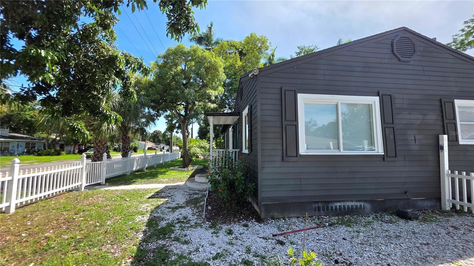Side of Home, Side Yard, Fully Fenced - 1702 26TH ST W, BRADENTON