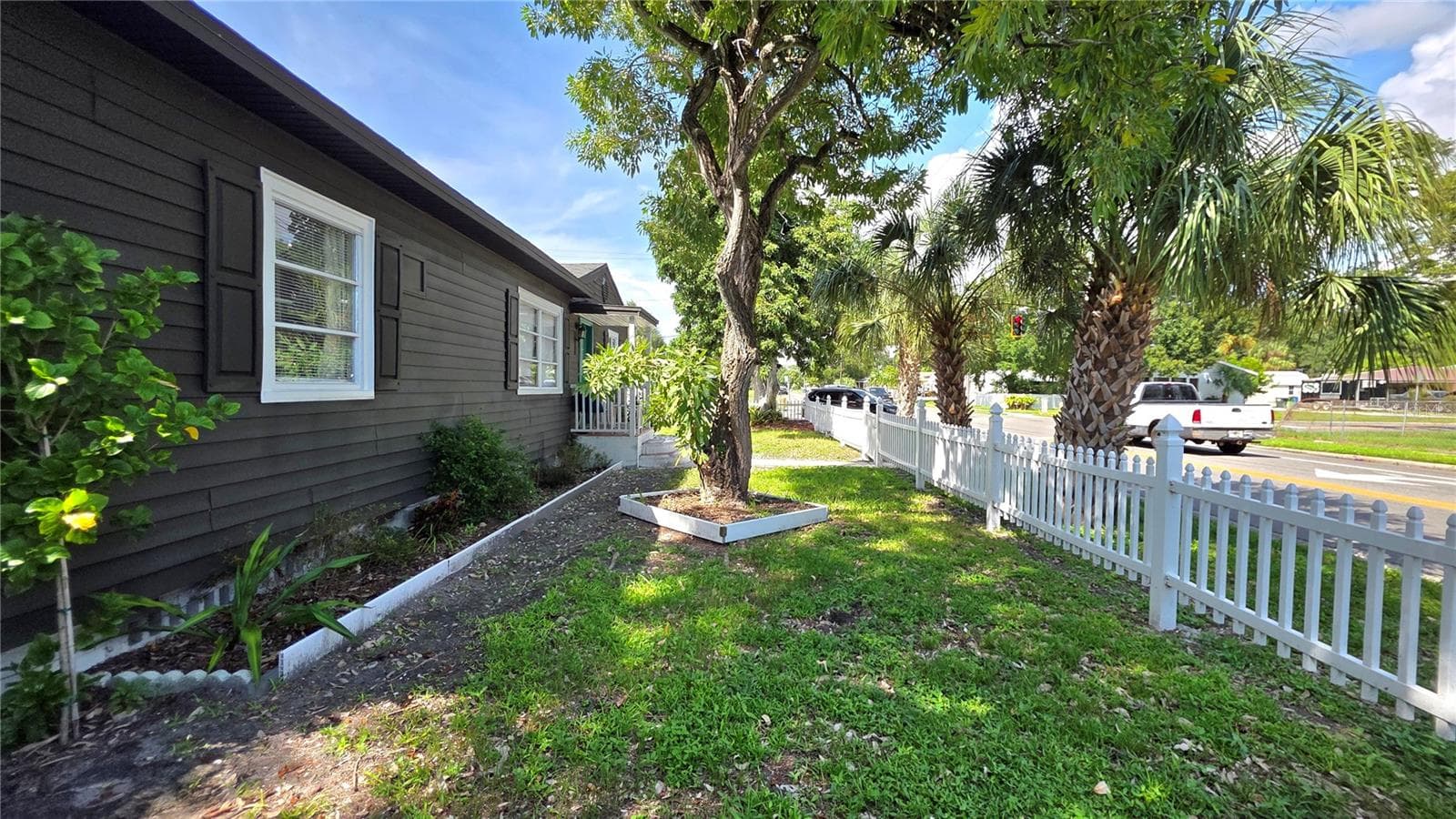 Front of Home and Front Yard Entry, Fully Fenced - 1702 26TH ST W, BRADENTON