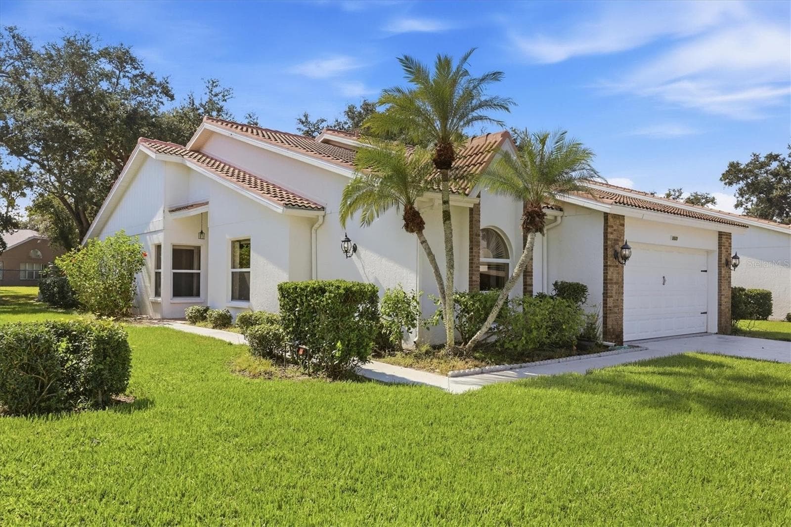 Single Family Residence at 5837 GARDEN LAKES DR, BRADENTON, photo 2 of 50