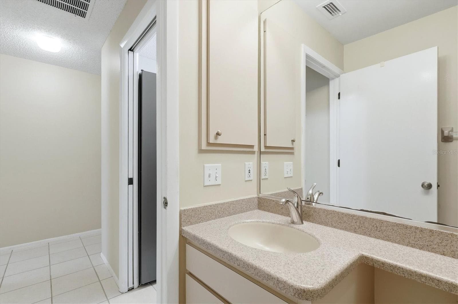 Primary Bathroom - 5837 GARDEN LAKES DR, BRADENTON