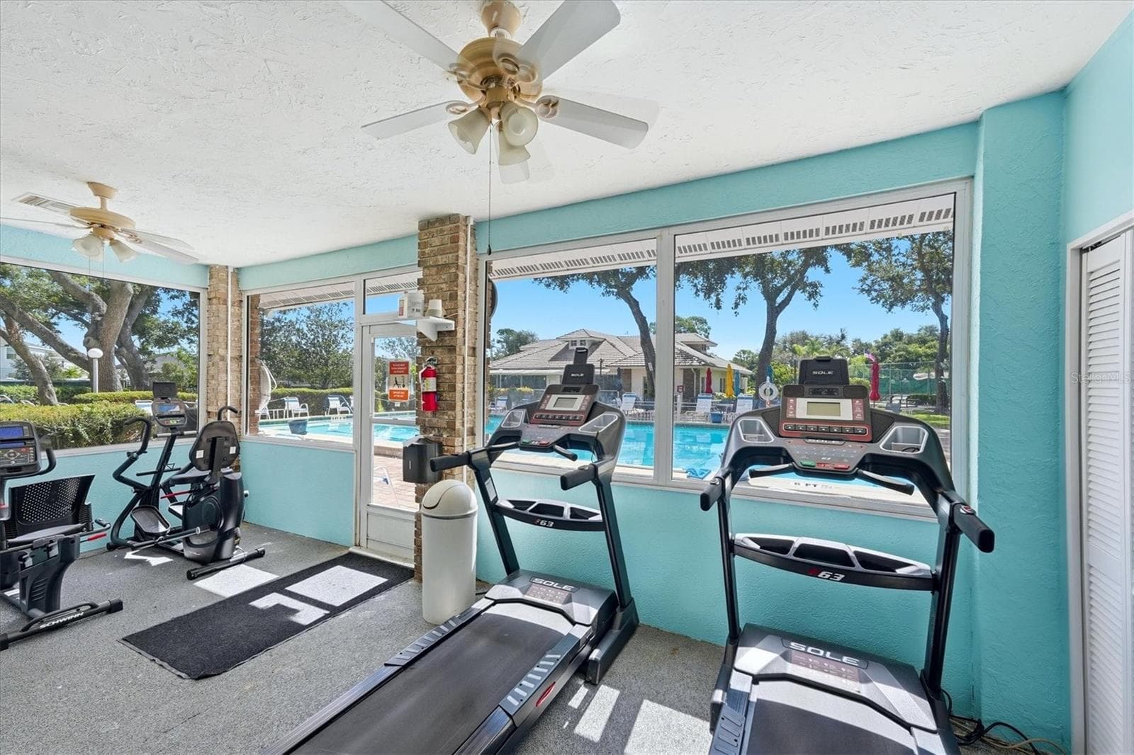 Single Family Residence at 5837 GARDEN LAKES DR, BRADENTON, photo 41 of 50