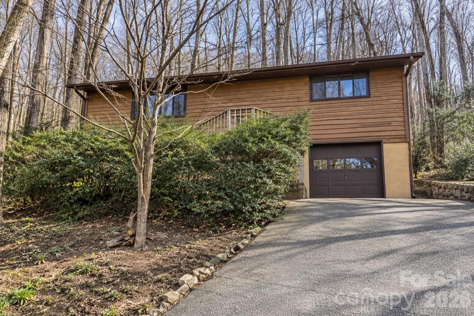 Single Family Residence at 8 Shadywood Circle, Asheville, photo 18 of 21