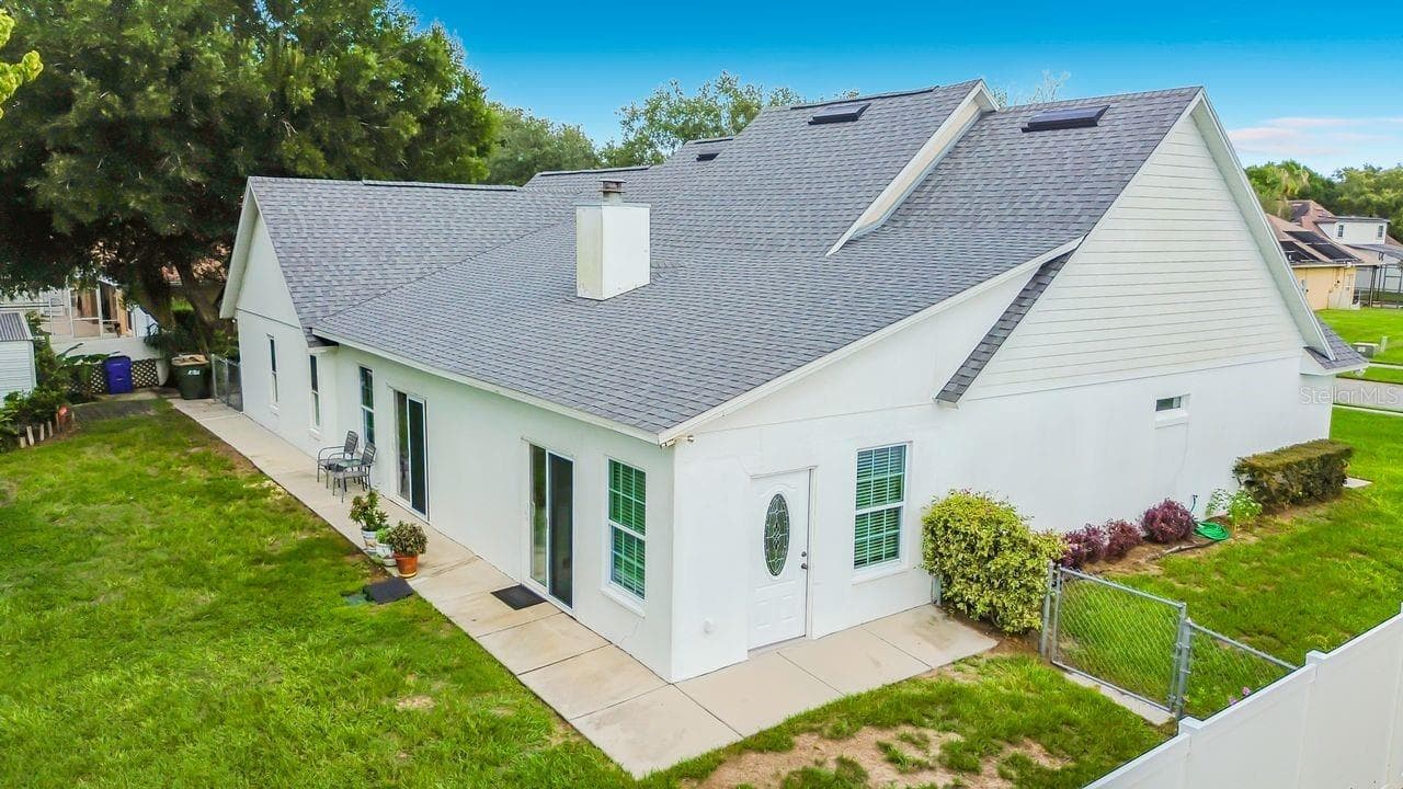 Back of Home - 1508 JENNI LEE CT, KISSIMMEE