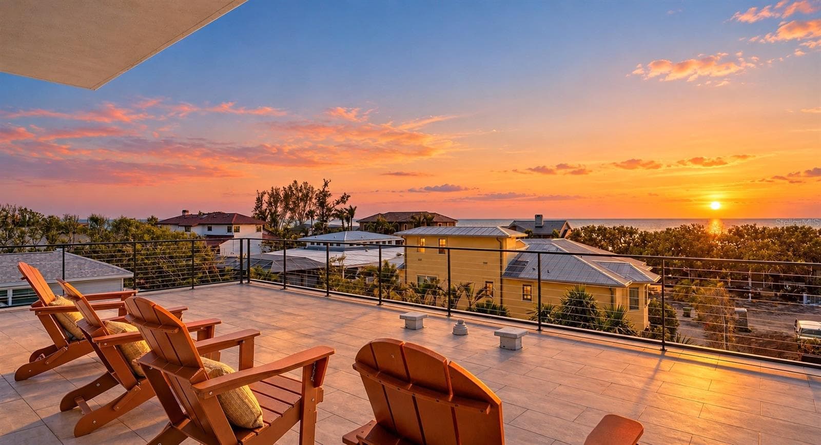 Enjoy the sunset every evening - 8800 MIDNIGHT PASS RD, SARASOTA