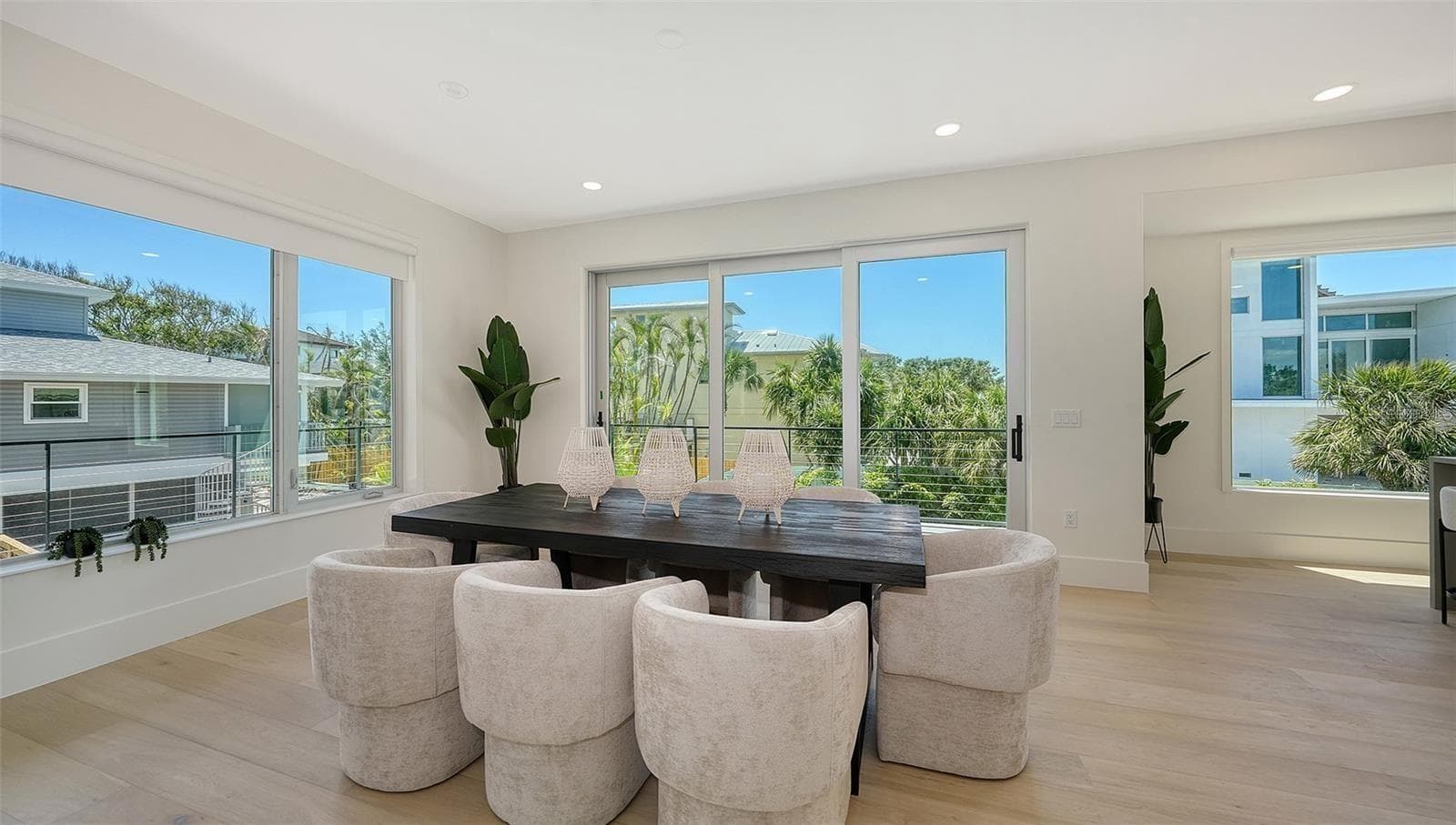 Dining room - 8800 MIDNIGHT PASS RD, SARASOTA