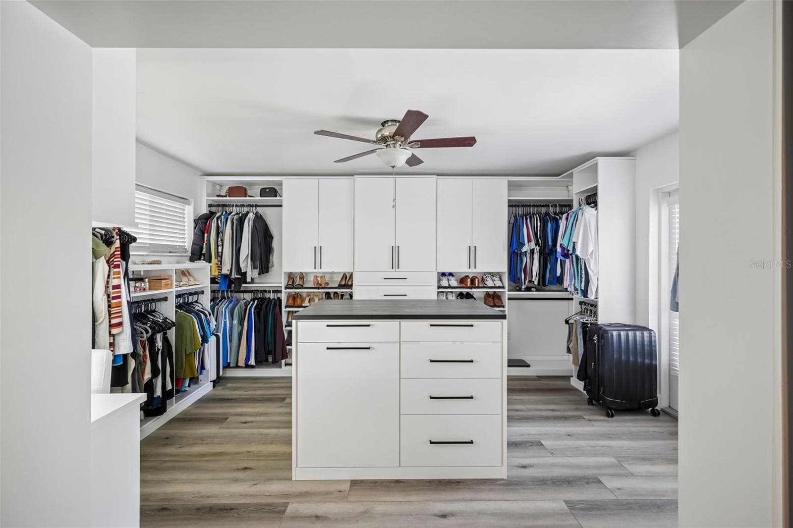 Single Family Residence at 4600 BAYSHORE BLVD NE, ST PETERSBURG, photo 19 of 53