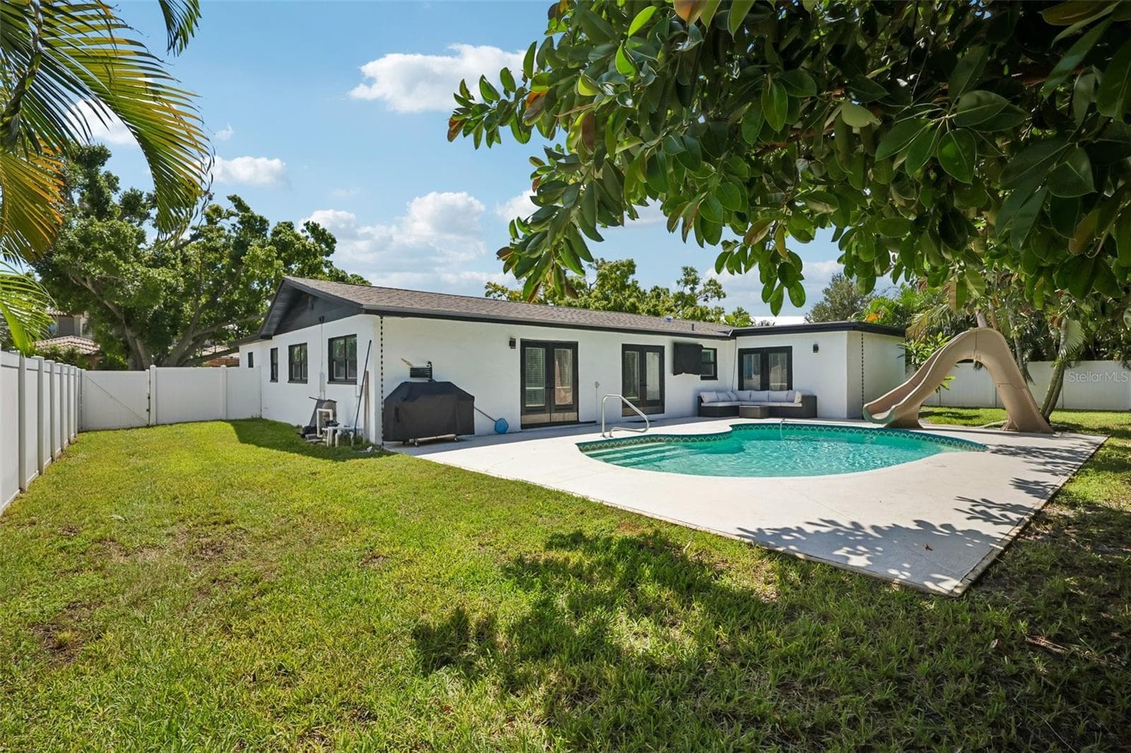 Single Family Residence at 4600 BAYSHORE BLVD NE, ST PETERSBURG, photo 39 of 53