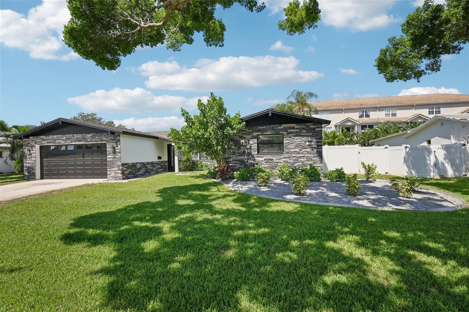 Single Family Residence at 4600 BAYSHORE BLVD NE, ST PETERSBURG, photo 51 of 53