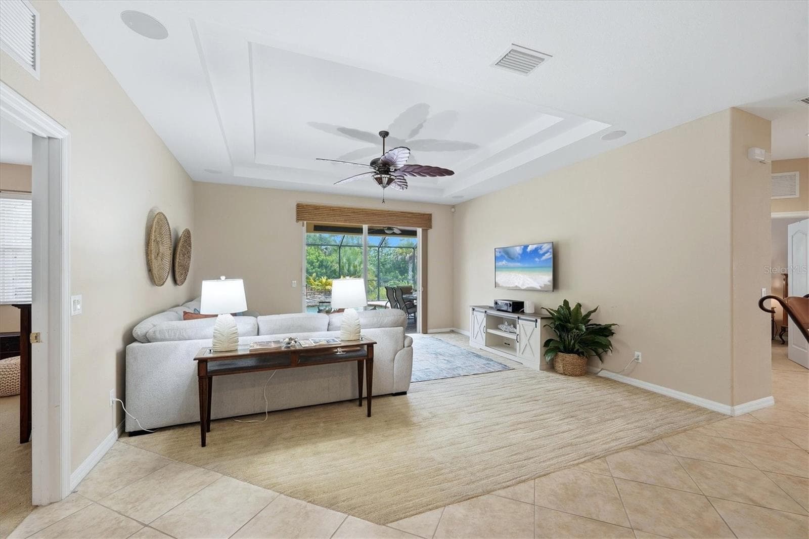 Living Room - 11347 DANCING RIVER DR, VENICE