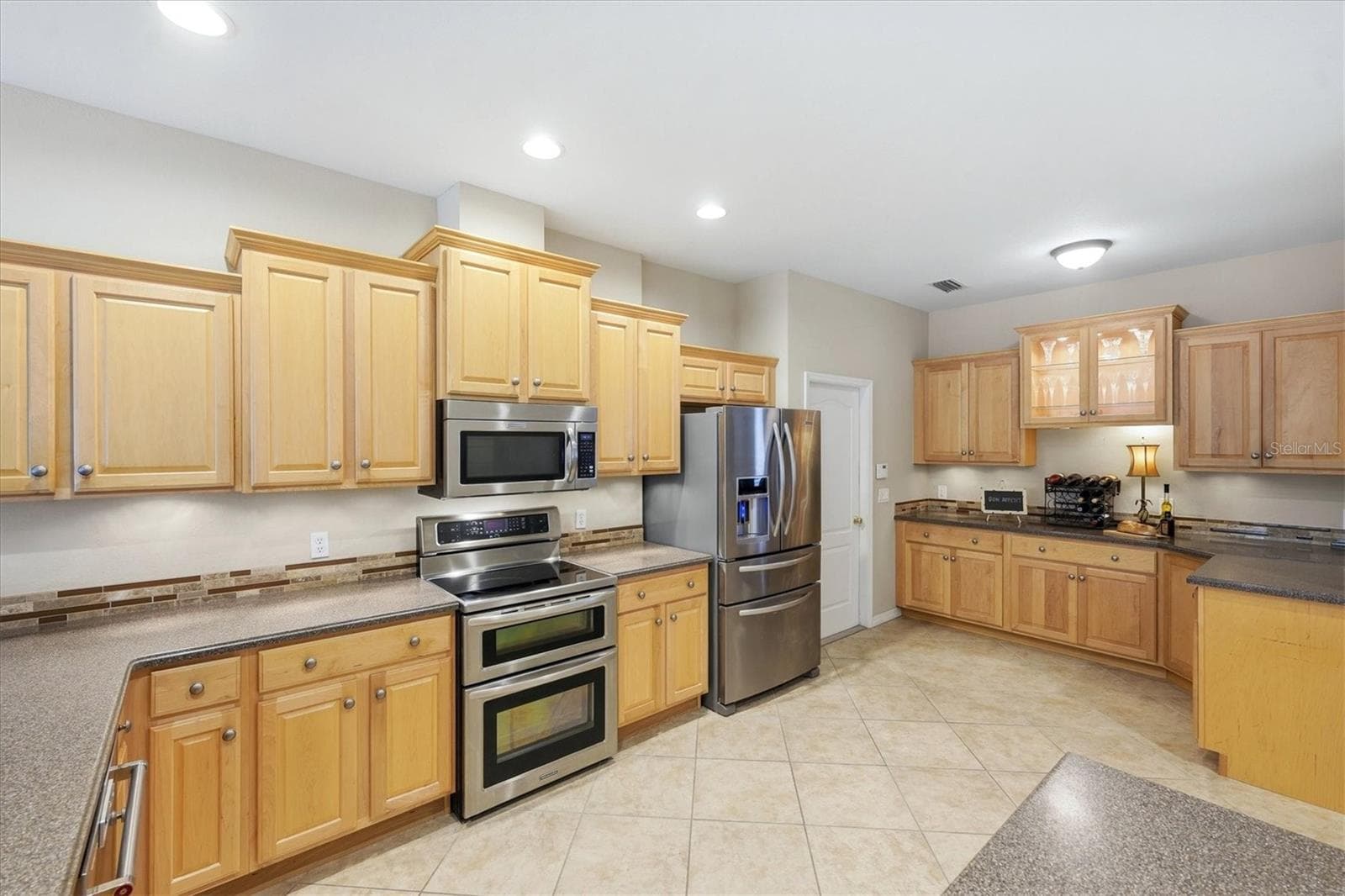 Kitchen - 11347 DANCING RIVER DR, VENICE