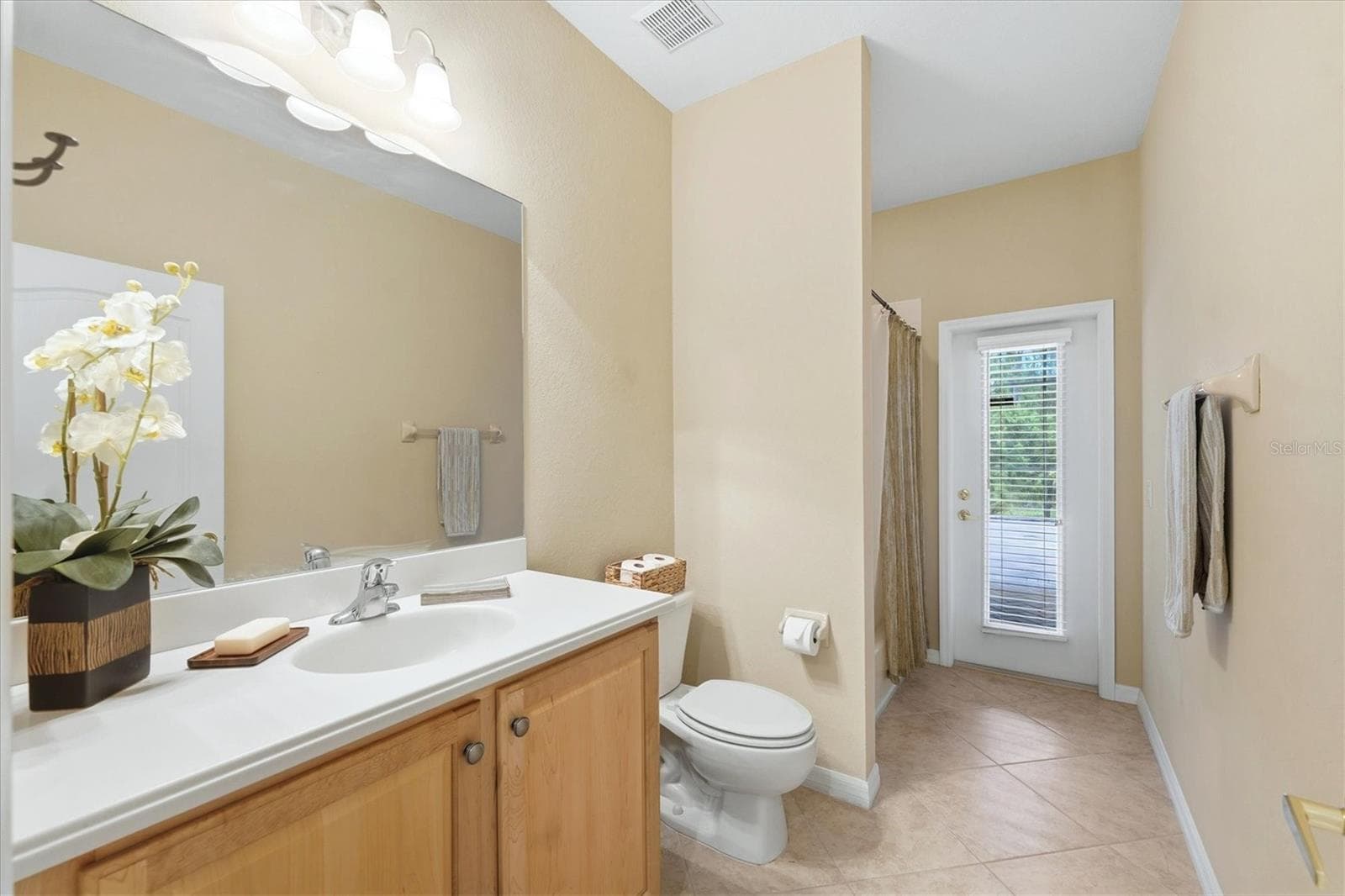 Bathroom #2 - 11347 DANCING RIVER DR, VENICE
