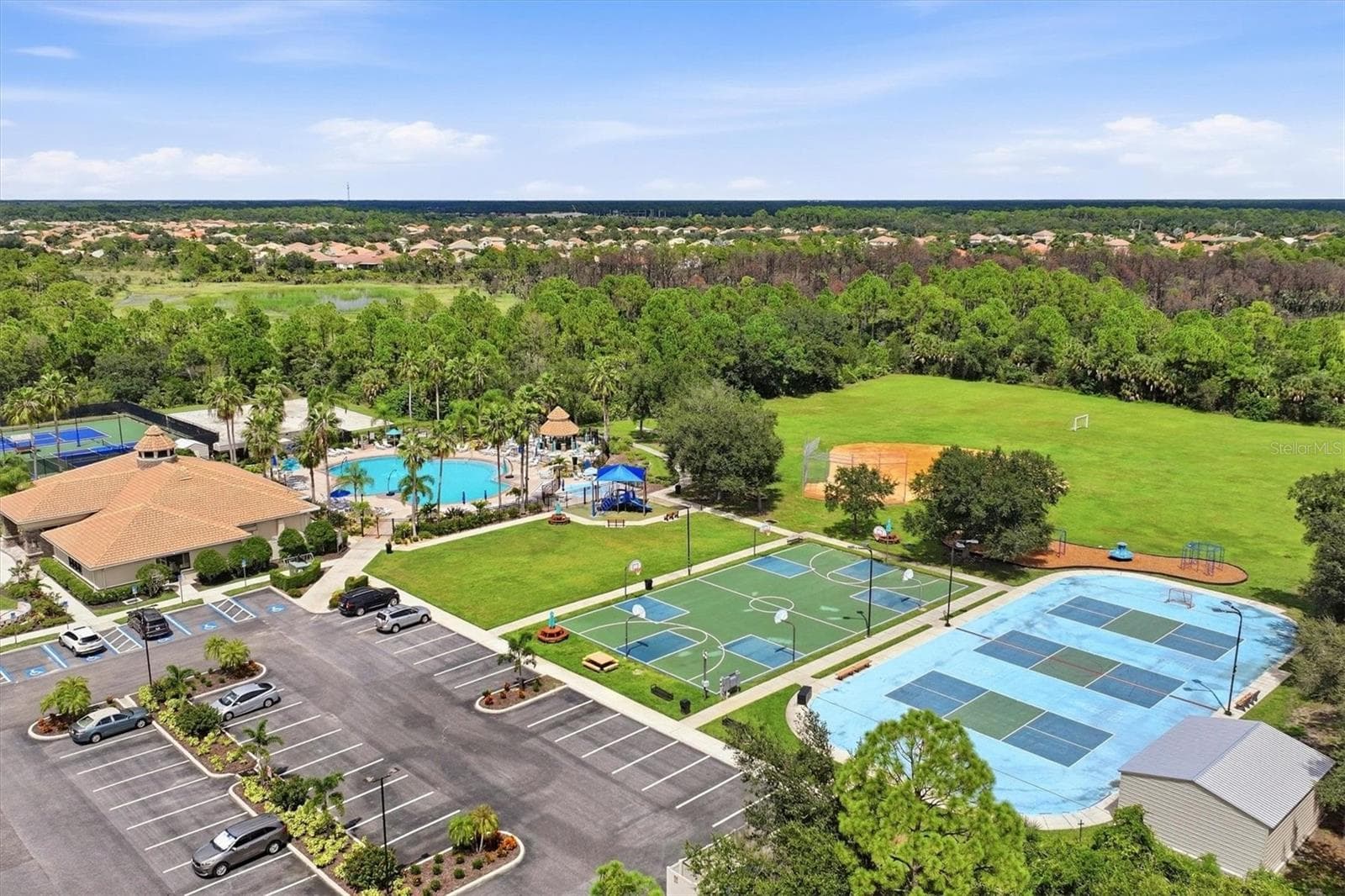 Single Family Residence at 11347 DANCING RIVER DR, VENICE, photo 95 of 100