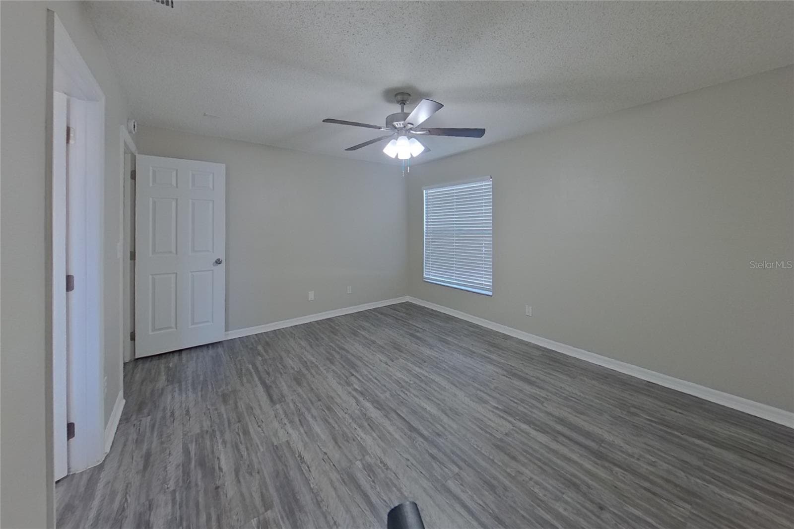 Single Family Residence at CLERMONT, photo 7 of 16