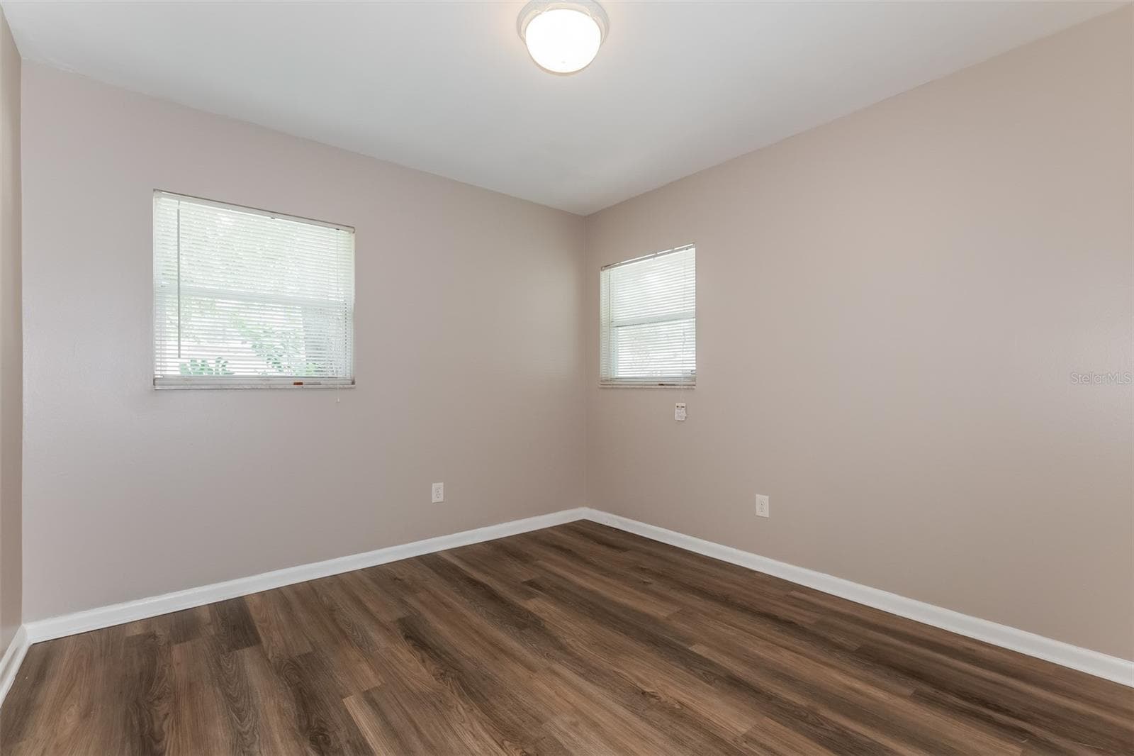 Single Family Residence at 7602 PINE HILL DR, TAMPA, photo 12 of 16