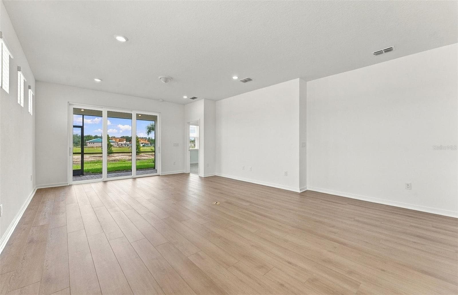 Gathering Room w/Floor Outlet - 12506 ADOBE ST, PARRISH