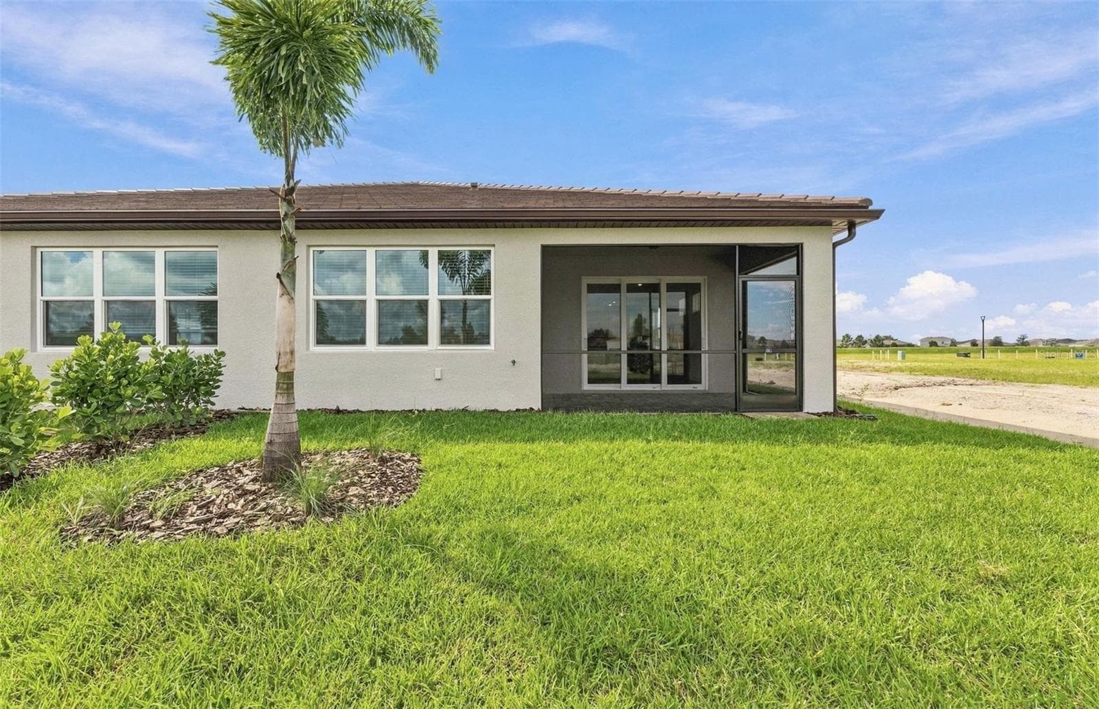 Beautifully landscaped backyard - 12506 ADOBE ST, PARRISH