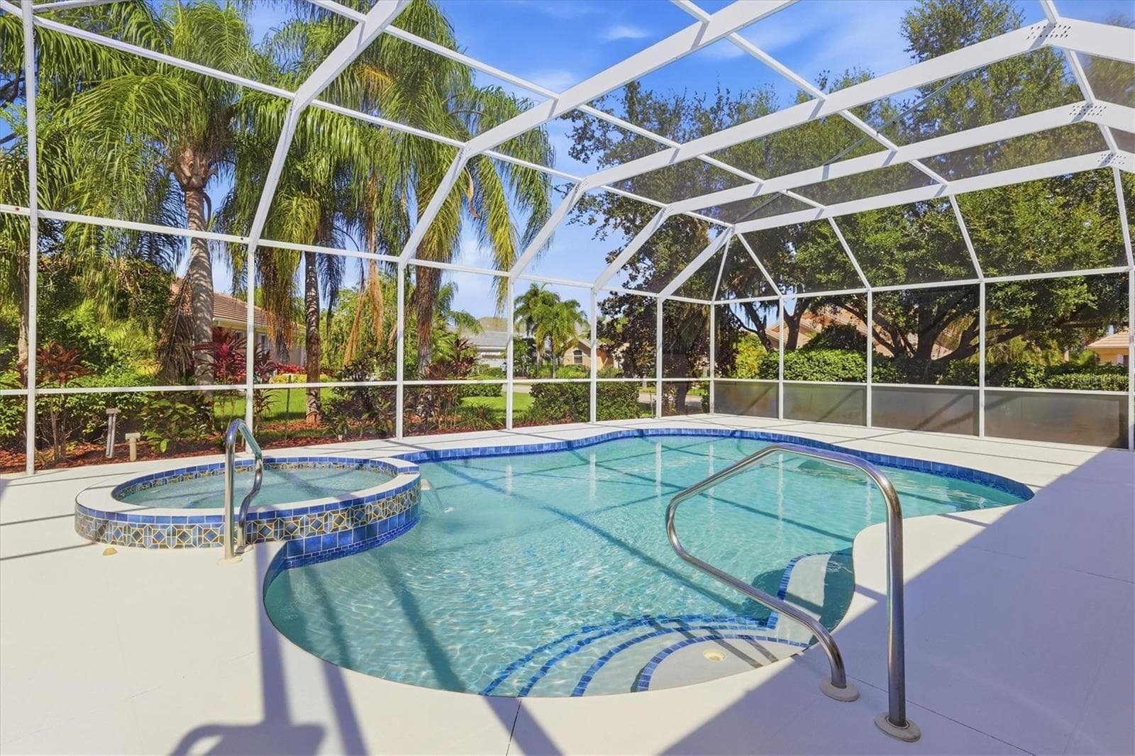 Single Family Residence at 8404 MISTY MORNING CT, LAKEWOOD RANCH, photo 41 of 60