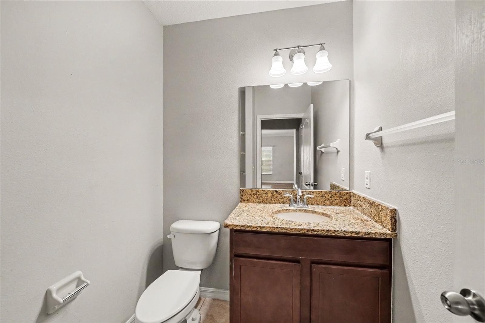 Single Family Residence at 1904 HAWKS VIEW DR, RUSKIN, photo 17 of 18
