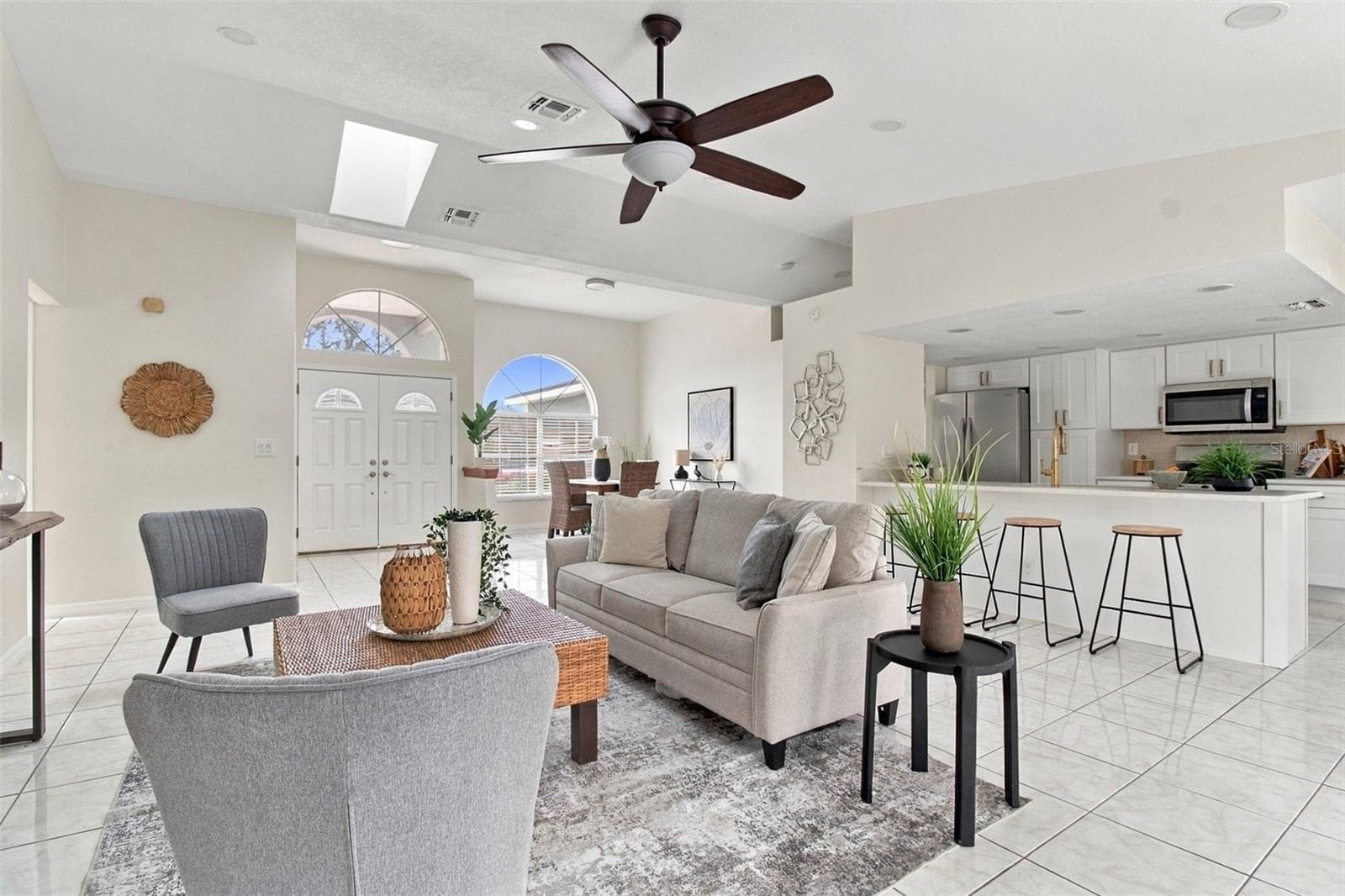 Single Family Residence at 9719 LOMALINDA CT, NEW PORT RICHEY, photo 5 of 33