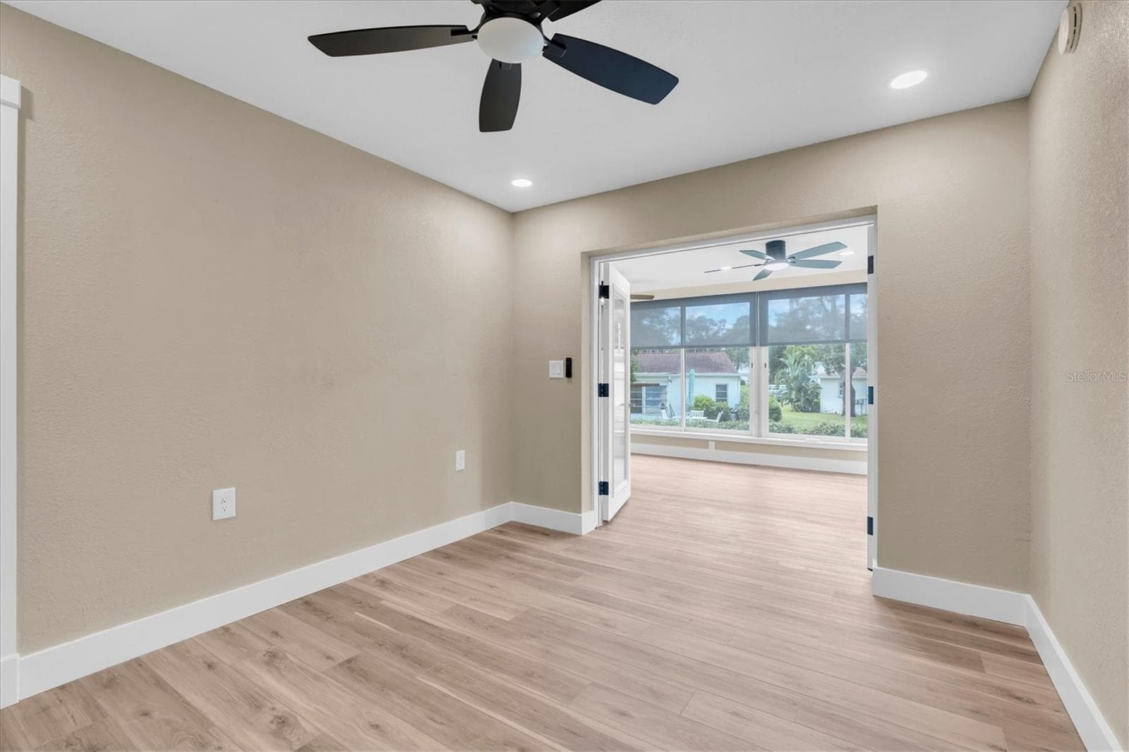 Single Family Residence at 10531 MEADOW HILL DR, PORT RICHEY, photo 23 of 50